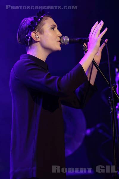 WOMAN'S HOUR - 2014-02-15 - PARIS - Le Trianon - 